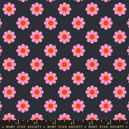Meadow Star Honey Pie in Soft Black RS-4100-16