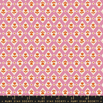 Favorite Flowers Lattice in Kiss RS-5148-12