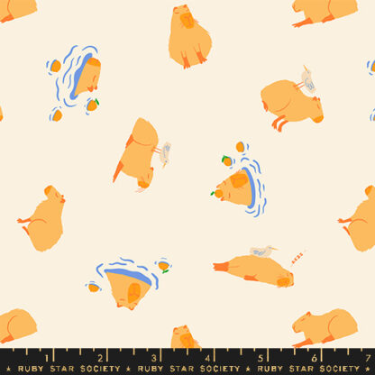 Animal Animal Capybara in Natural RS-5164-11