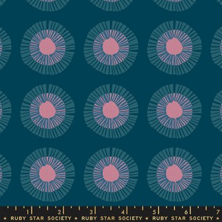 Reimagined Landscapes Seaside Daisy in Galaxy RS-6050-14